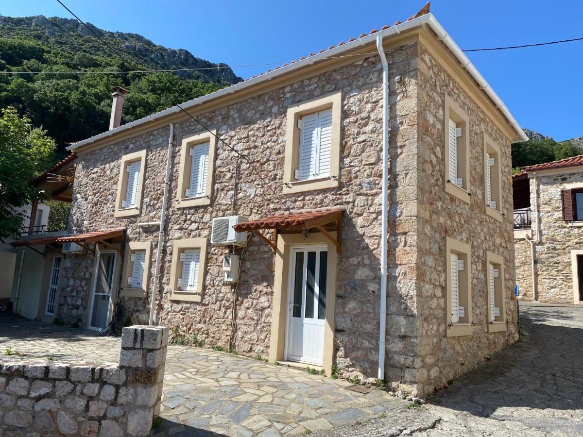 Barbajonn'S Stone House Villa Monemvasía Exterior foto