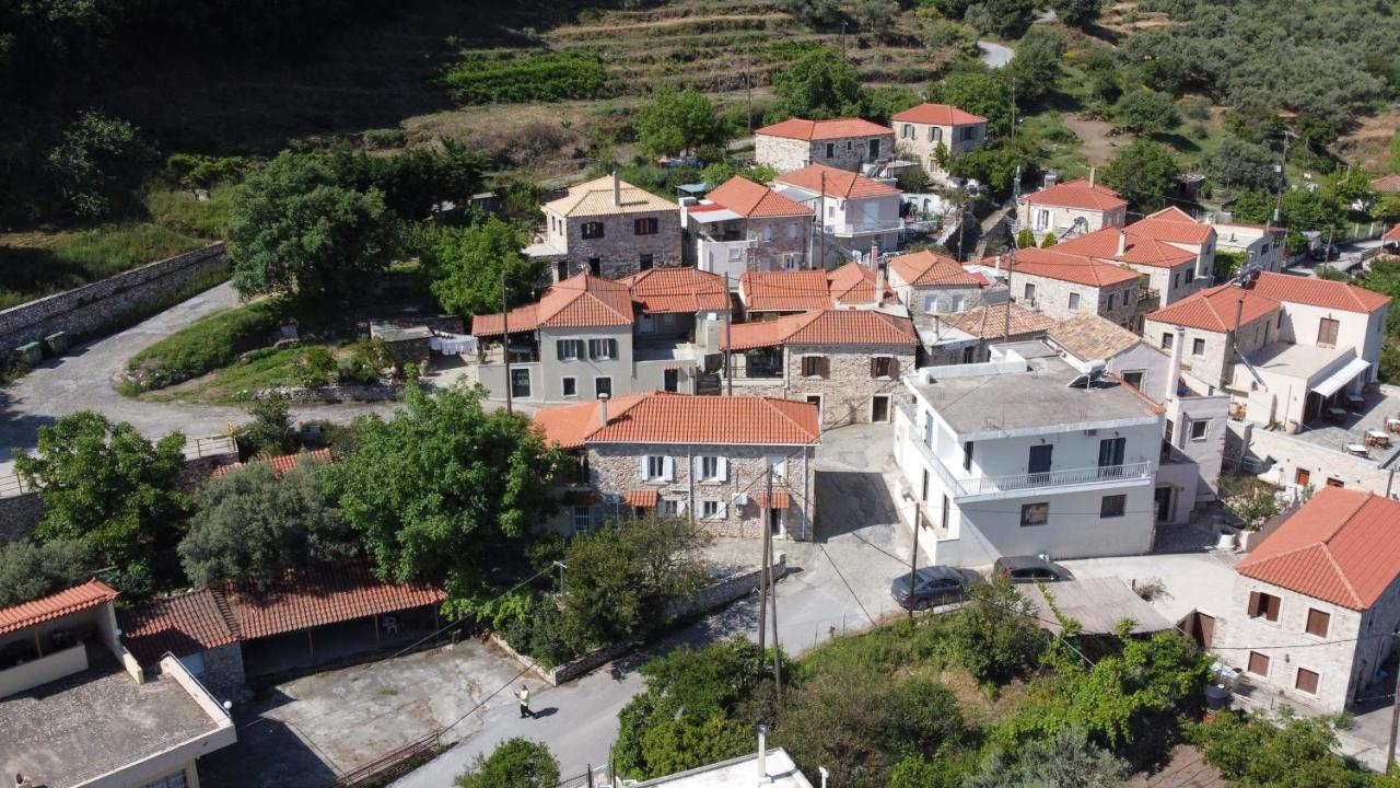 Barbajonn'S Stone House Villa Monemvasía Exterior foto